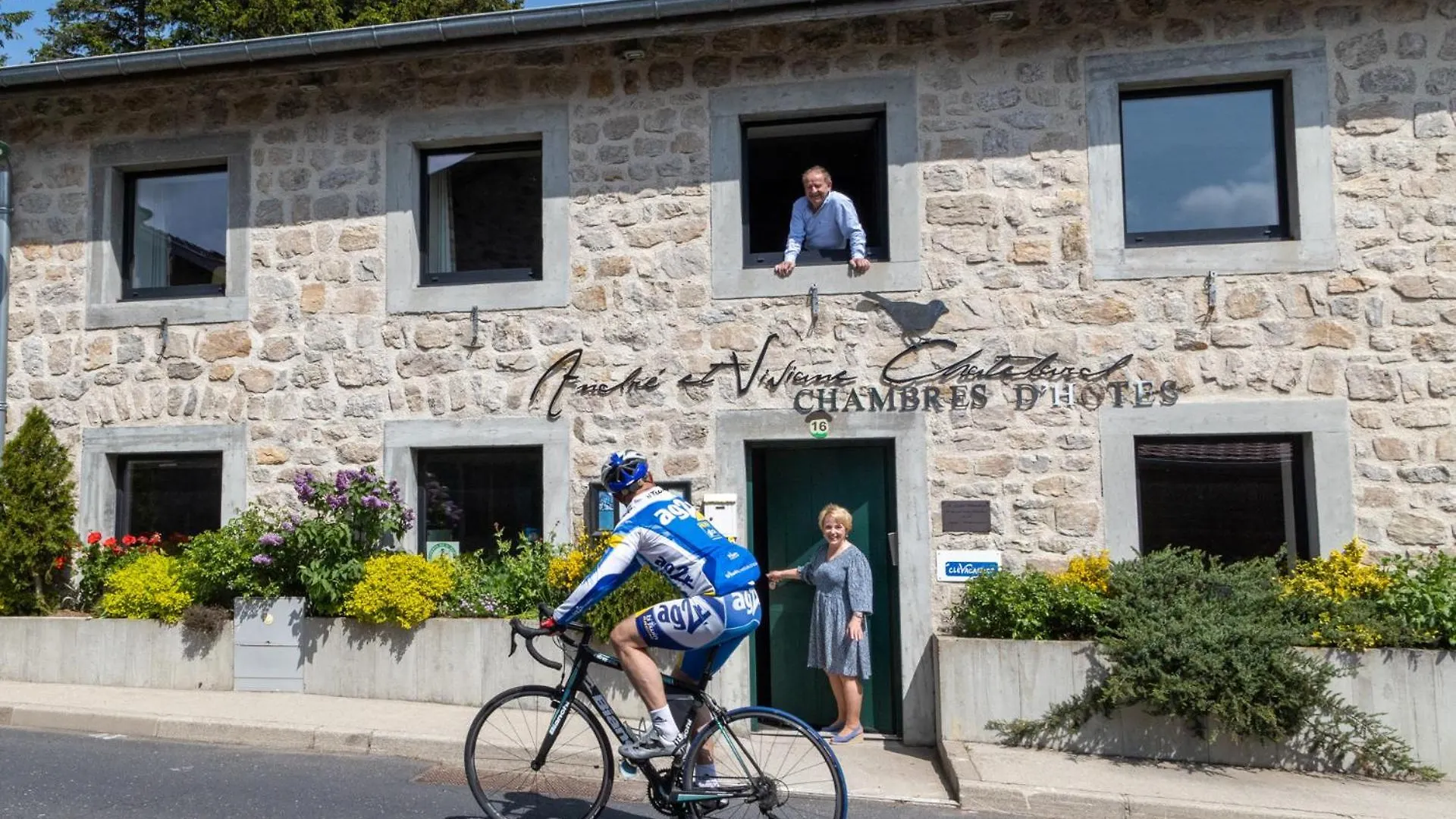 André et Viviane Chatelard - Chambres d'hôtes Saint-Bonnet-le-Froid 0*,  France